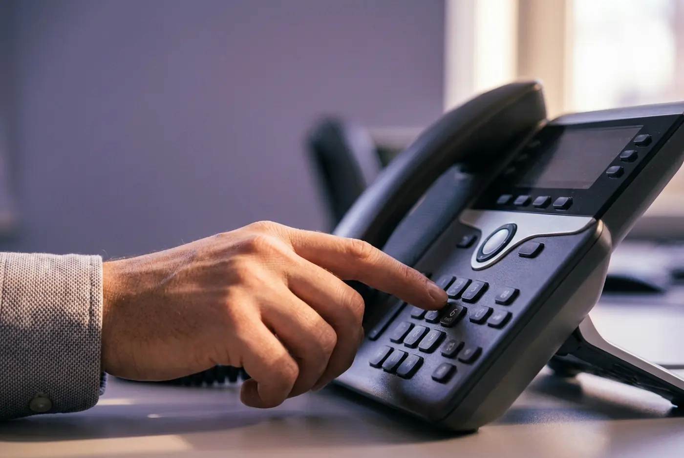Dialling a call on an office phone